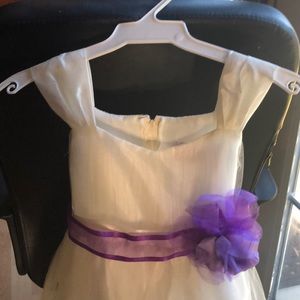 Pretty Flower Girl Dress